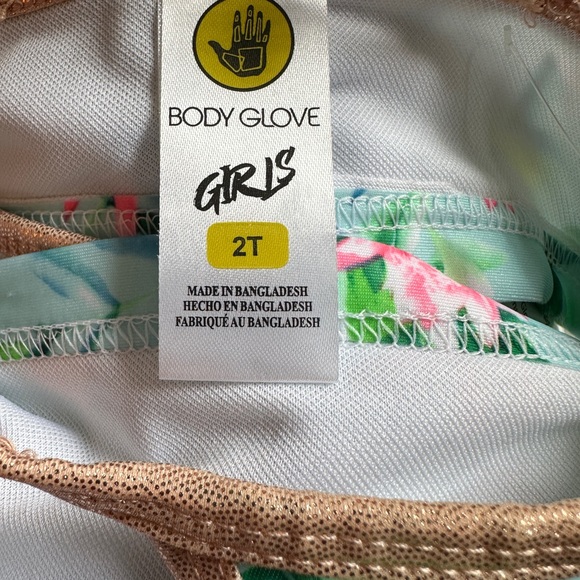 NWT: Girls 2T , 2 piece bikini, bathing suit. Floral pattern- by Body Glove - Picture 4 of 9